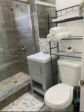 1350 NW 52nd St in Miami, FL - Building Photo - Building Photo