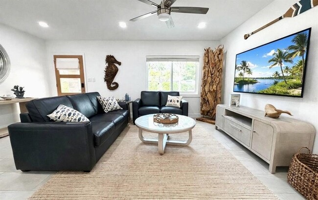 2238 Clematis St in Sarasota, FL - Building Photo - Building Photo