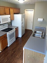7927 Tara Rd in Jonesboro, GA - Building Photo - Building Photo