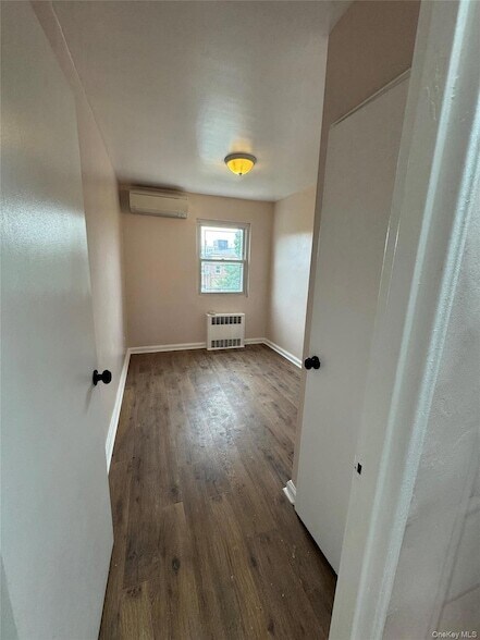 153-32 77th Ave in Flushing, NY - Building Photo