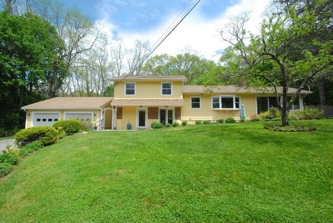 property at 15 Sunnyside Ln
