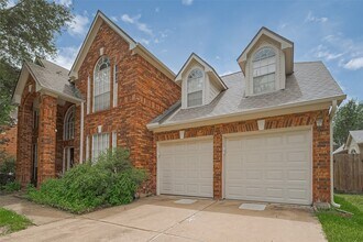 1327 W Forest Dr in Houston, TX - Building Photo - Building Photo