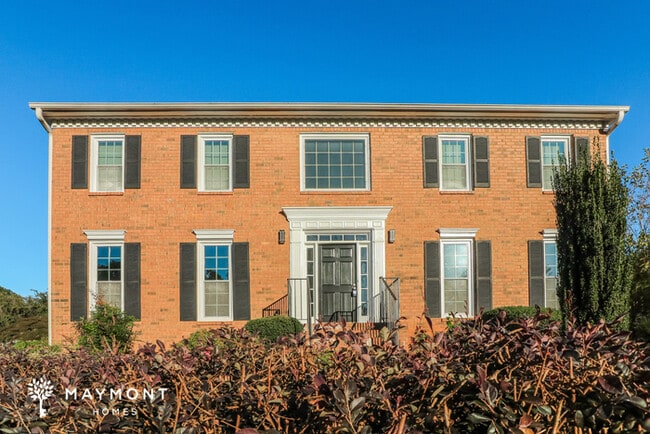 property at 1502 Oakmoor Pl