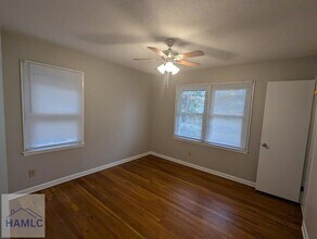 5448 GA-196 in Glennville, GA - Building Photo - Building Photo