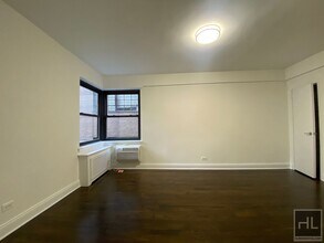 EAST 57 STREET in New York, NY - Foto de edificio - Building Photo