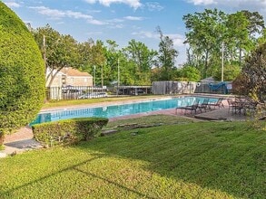 3820 Fairfield Ave, Unit 92 in Shreveport, LA - Foto de edificio - Building Photo