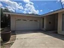 1214 Mulberry Ln in Corona, CA - Building Photo