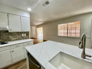 3821 Collingswood Rd in Pensacola, FL - Building Photo - Building Photo