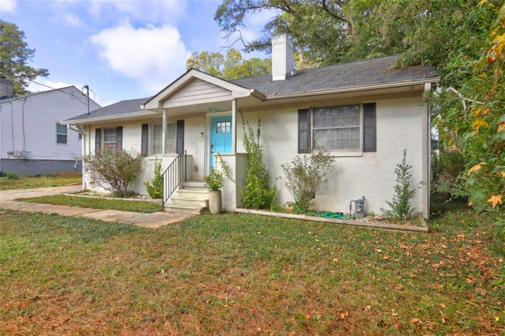 2505 Connally Dr in East Point, GA - Foto de edificio