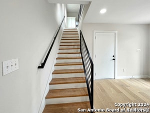 100 Lewis St in San Antonio, TX - Building Photo - Building Photo