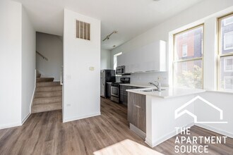 2700 W North Ave in Chicago, IL - Building Photo - Building Photo