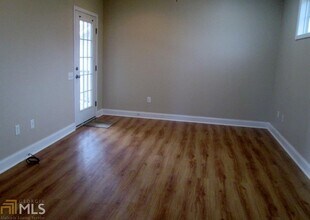 614 Cottage Ln in Lagrange, GA - Building Photo - Building Photo