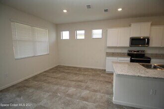 708 Acadia Ct SE in Palm Bay, FL - Building Photo - Building Photo