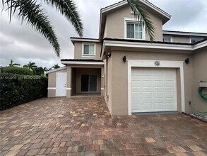 27326 SW 142nd Ct in Homestead, FL - Building Photo - Building Photo