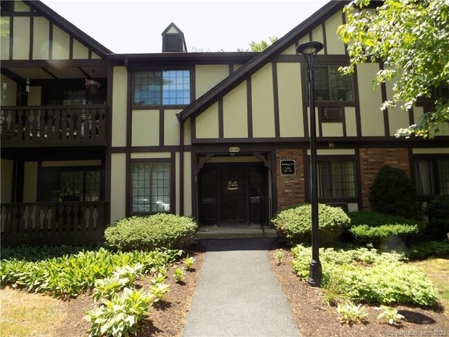property at 25 Canterbury Ct