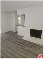 11924 Montana Ave in Los Angeles, CA - Building Photo
