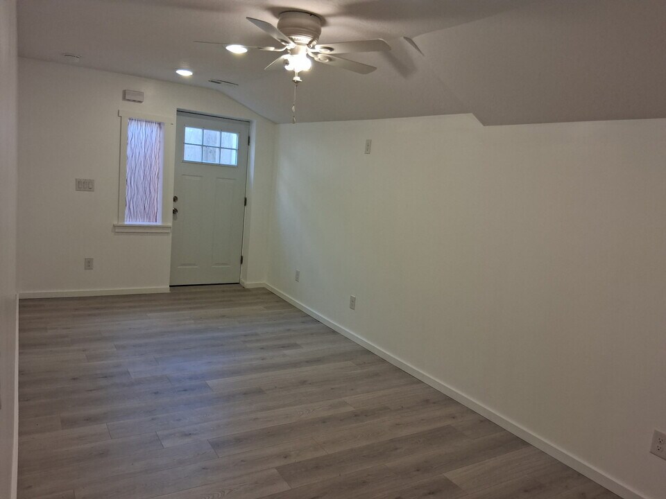 6091 Marvelle Ct in Kearns, UT - Building Photo