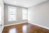 14 McBride St, Unit 1 in Boston, MA - Building Photo - Building Photo