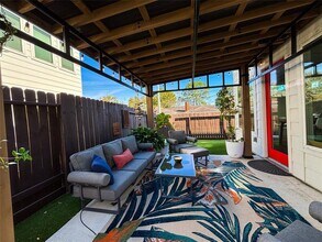 4402 Bora Bora Ln in Houston, TX - Building Photo - Building Photo