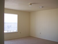 125 Townsgate Plz, Unit G photo'