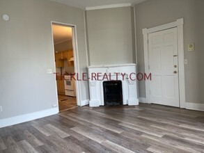 220 Oxford St in Rochester, NY - Building Photo - Building Photo
