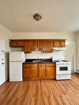 91 W 20th St, Unit 2 in Bayonne, NJ - Building Photo