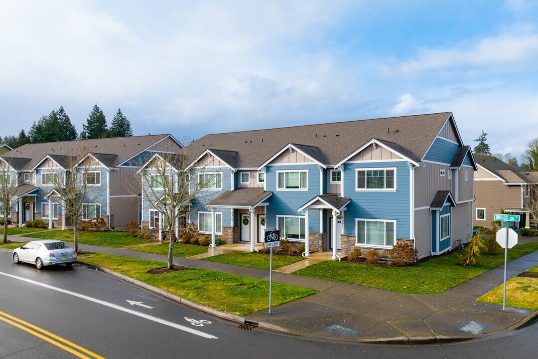 Parkside Executive Townhomes at Briggs in Olympia, WA - Foto de edificio
