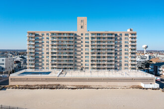 Margate Towers in Margate City, NJ - Building Photo - Building Photo