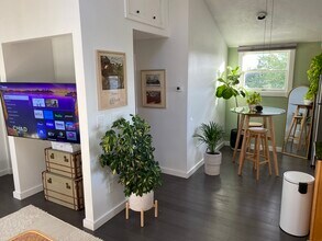 17 Millett St, Unit Furnished condo in Gloucester, MA - Building Photo - Building Photo