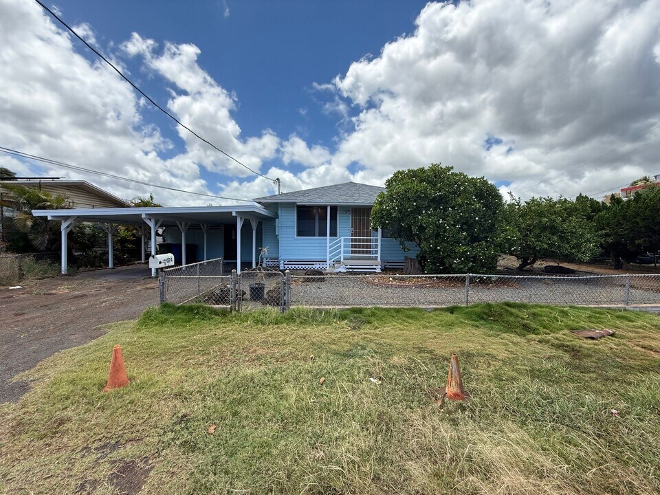 98-74 Li?i Ipo St. in Aiea, HI - Building Photo