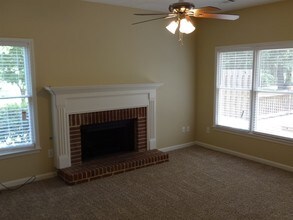 1501 Jade Cove Dr in Powder Springs, GA - Building Photo - Building Photo