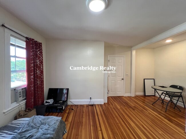 88 Fellsway E, Unit 2