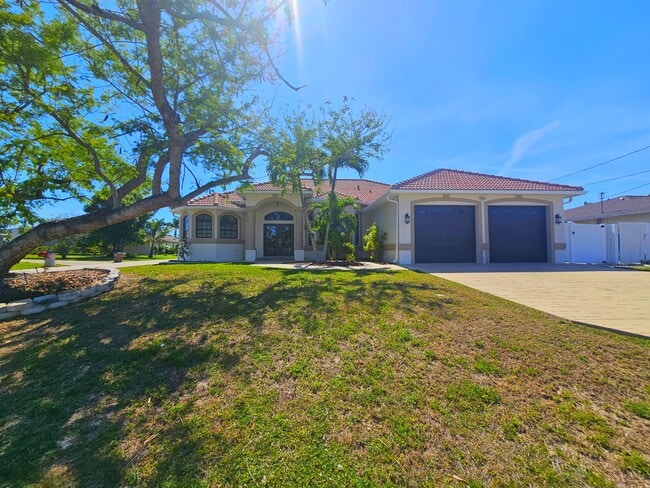 244 SE 20th Ct