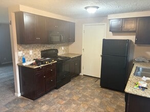 486-488 52nd St in Springfield, OR - Building Photo - Building Photo