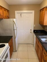 3645 Barna Ave in Titusville, FL - Foto de edificio - Building Photo