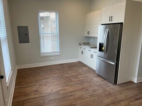 2750 W Wilcox St, Unit 1 in Chicago, IL - Building Photo - Building Photo