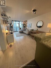 750 Bay St. in Toronto, ON - Building Photo - Building Photo