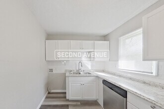 4815 E 43rd St in Kansas City, MO - Building Photo - Building Photo
