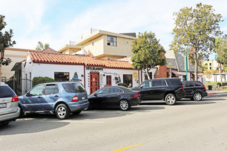 Pomona Court in Fullerton, CA - Building Photo - Primary Photo