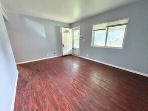 14281 Toepfer Rd in Warren, MI - Building Photo - Building Photo