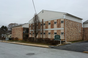 Gabel Courtyard Apartments