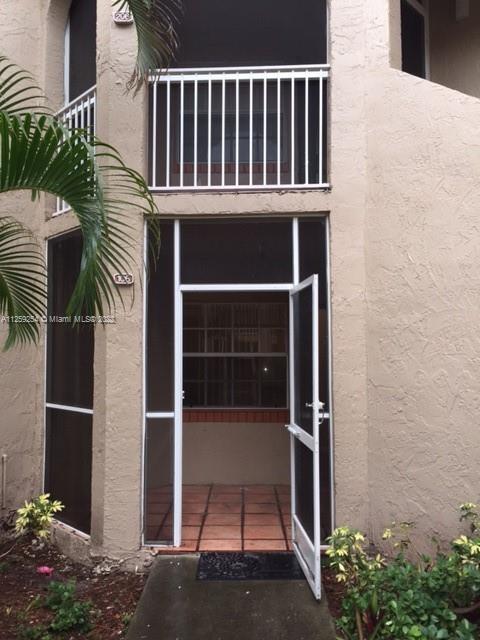 8606 SW 3rd St-Unit -106 in Pembroke Pines, FL - Building Photo - Building Photo