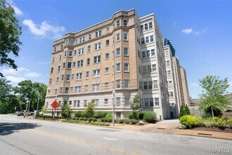 4 Kingshighway Blvd, Unit 4D in St. Louis, MO - Building Photo - Building Photo
