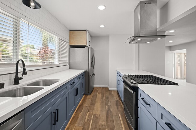 5139 Ewing St in San Diego, CA - Building Photo - Building Photo