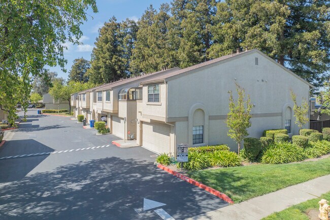 5307 Port Sailwood Dr in Newark, CA - Building Photo - Building Photo