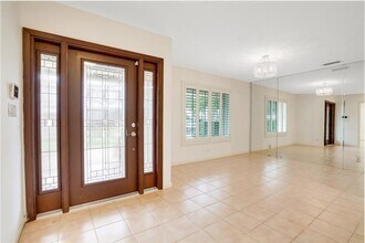 3721 NE 29th Ave in Lighthouse Point, FL - Building Photo - Building Photo