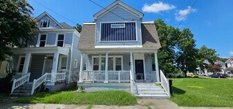 62 Elm Ave in Portsmouth, VA - Building Photo