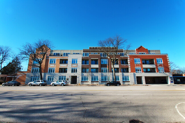 property at 1202 Waukegan Rd