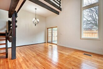 12 Lilac Ct in Cambridge, MA - Building Photo - Building Photo