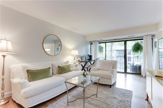 2045 Royal Fern Ct-Unit -12B in Reston, VA - Building Photo - Building Photo